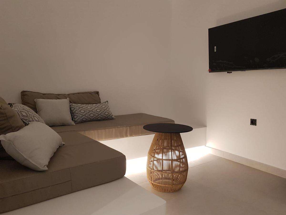 Mylithos Suites โมโนลิธอส ภายนอก รูปภาพ