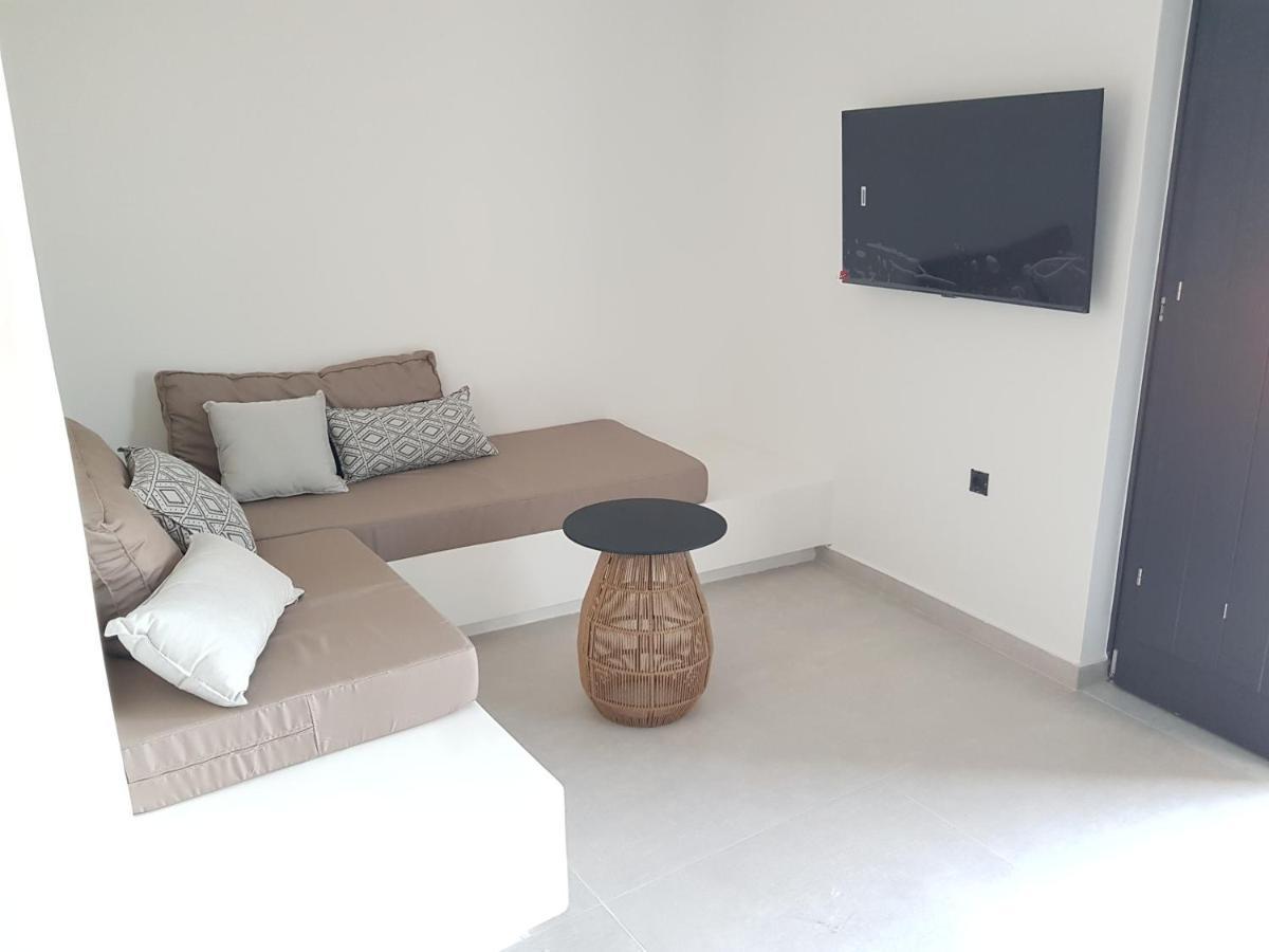 Mylithos Suites โมโนลิธอส ภายนอก รูปภาพ