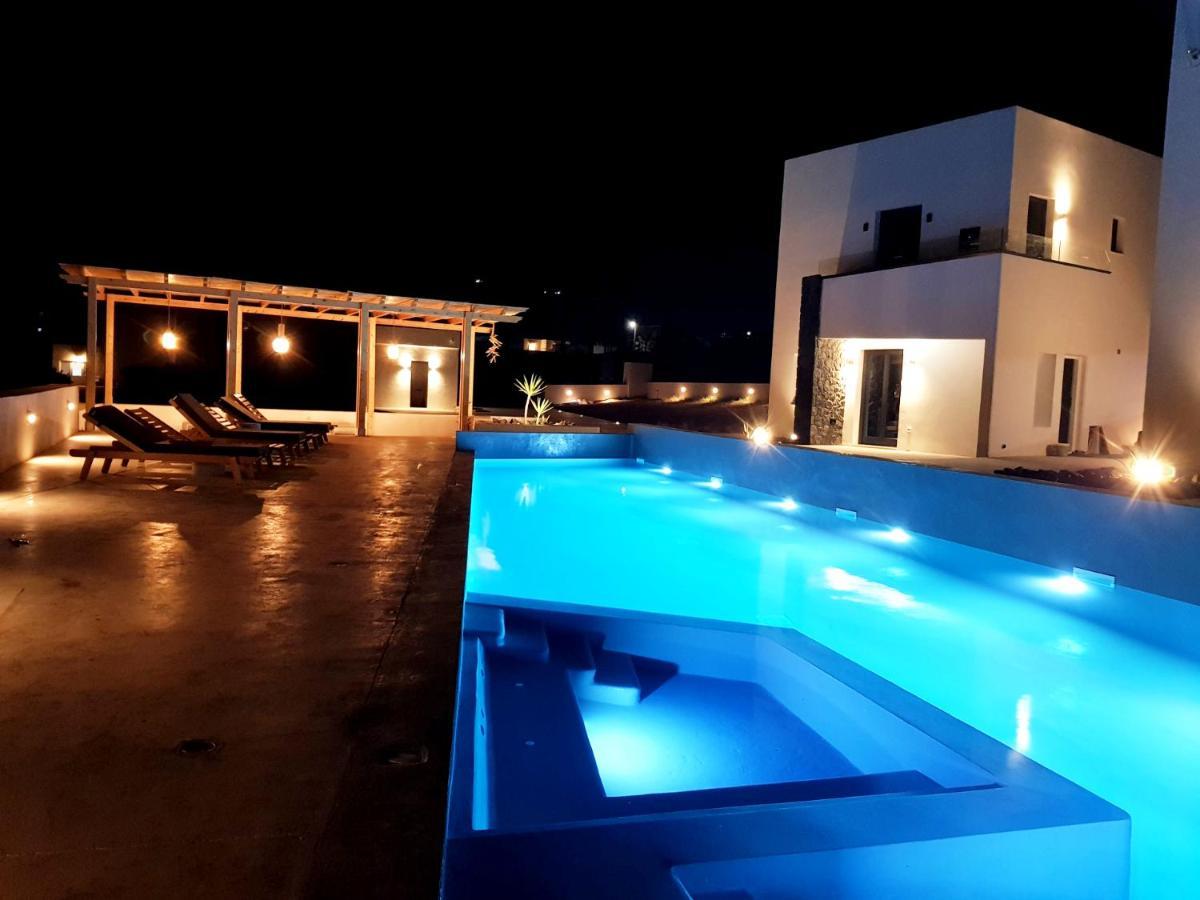 Mylithos Suites โมโนลิธอส ภายนอก รูปภาพ